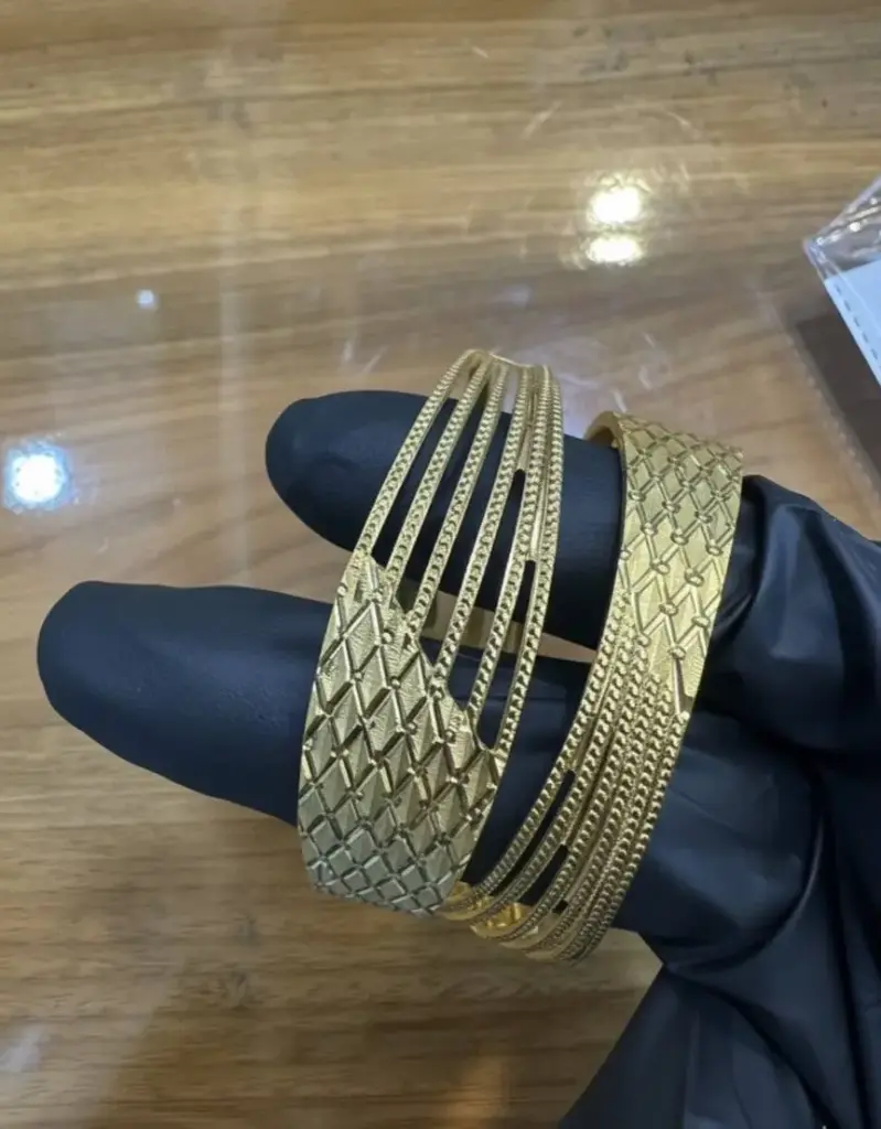 BANGLE FOR LADIES (1GM GOLD FORMING BANGLE)